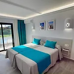 Palmeras Garden Apartment *