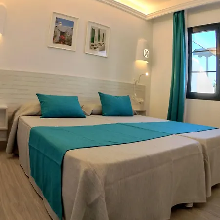 Palmeras Garden Apartament *