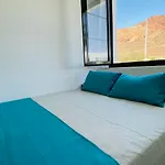 Palmeras Garden Апартаменти